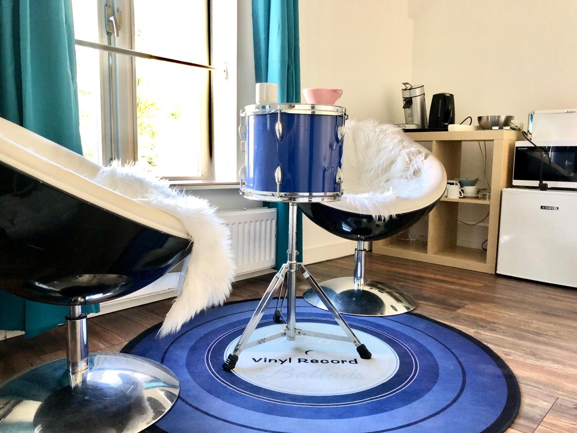 Back-Stage Bed & Breakfast Наймеген Екстериор снимка